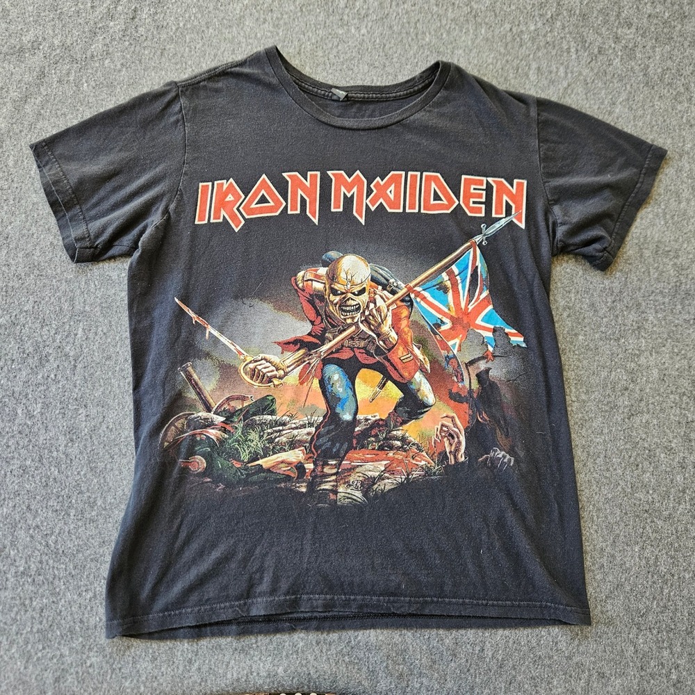 Iron Maiden Graphic Tee 100% Cotton Medium Black The Trooper Band T-Shirt Grunge